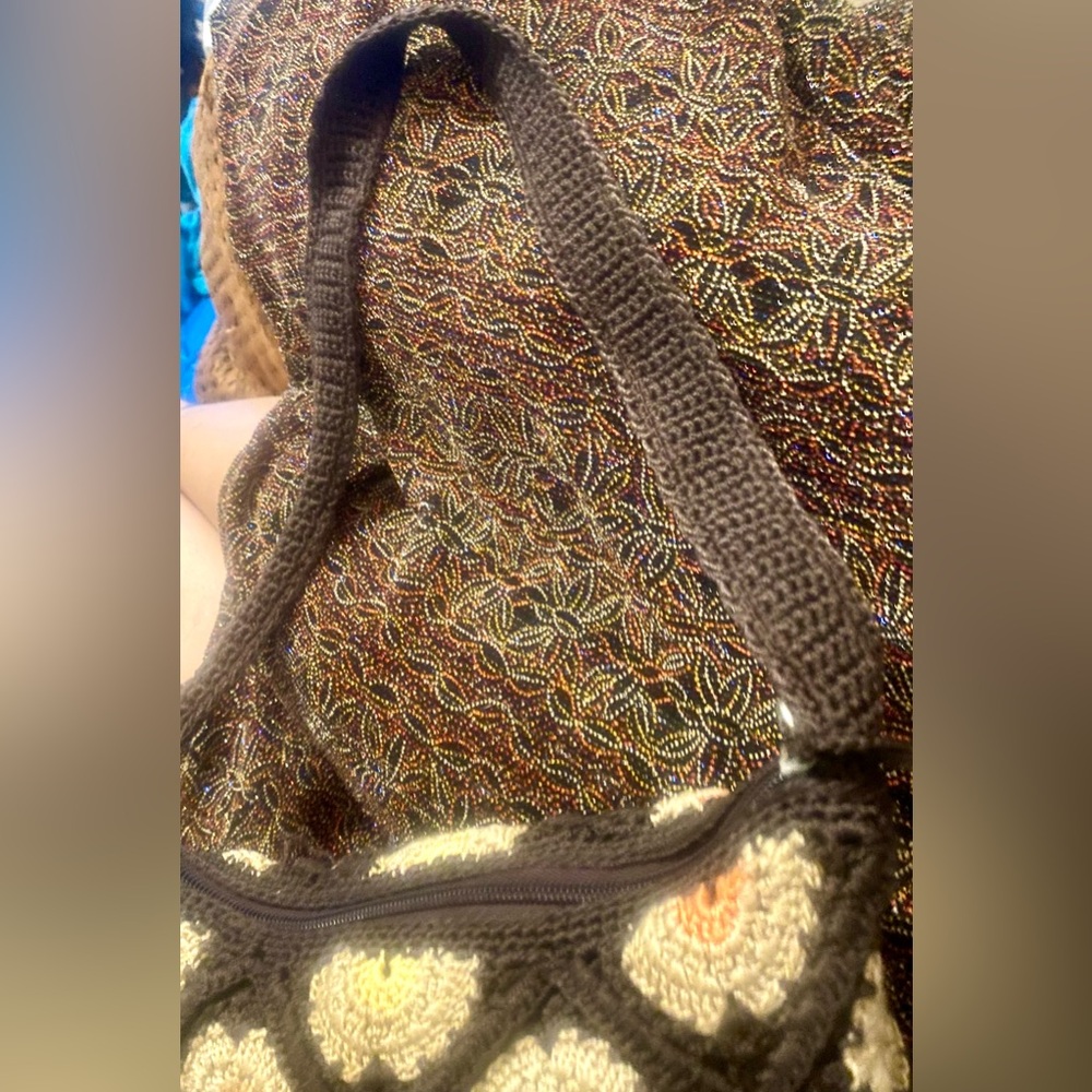 SENT AS FREE GIFT!  SAK Crocheted Floral Purse with Top Zipper, Long Strap - Picture 6 of 9